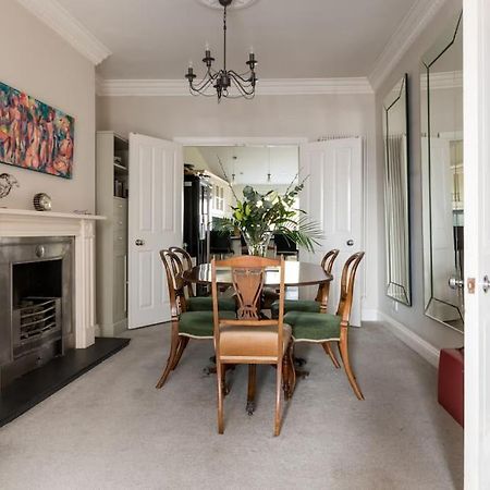 Four Bedroom Townhouse In Famous Suffolks Area 첼튼엄 외부 사진